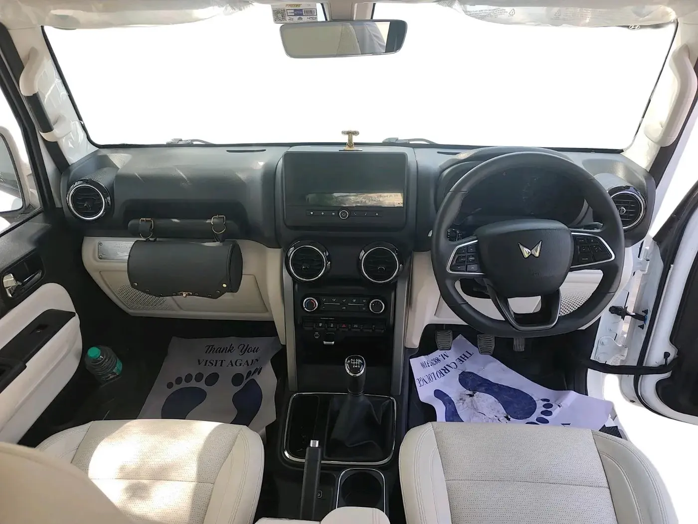 2024 Mahindra Thar Roxx MX5 Diesel MT 2WD, Diesel, Manual, 6,113 km, interior