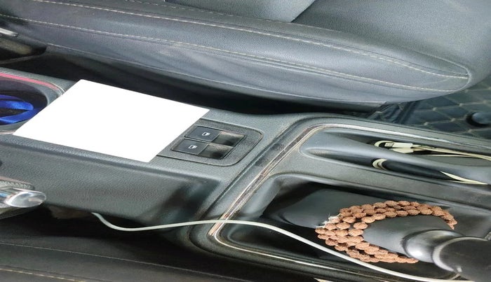 2022 Mahindra Thar LX HARD TOP 4WD MT, Diesel, Manual, 52,022 km, interior