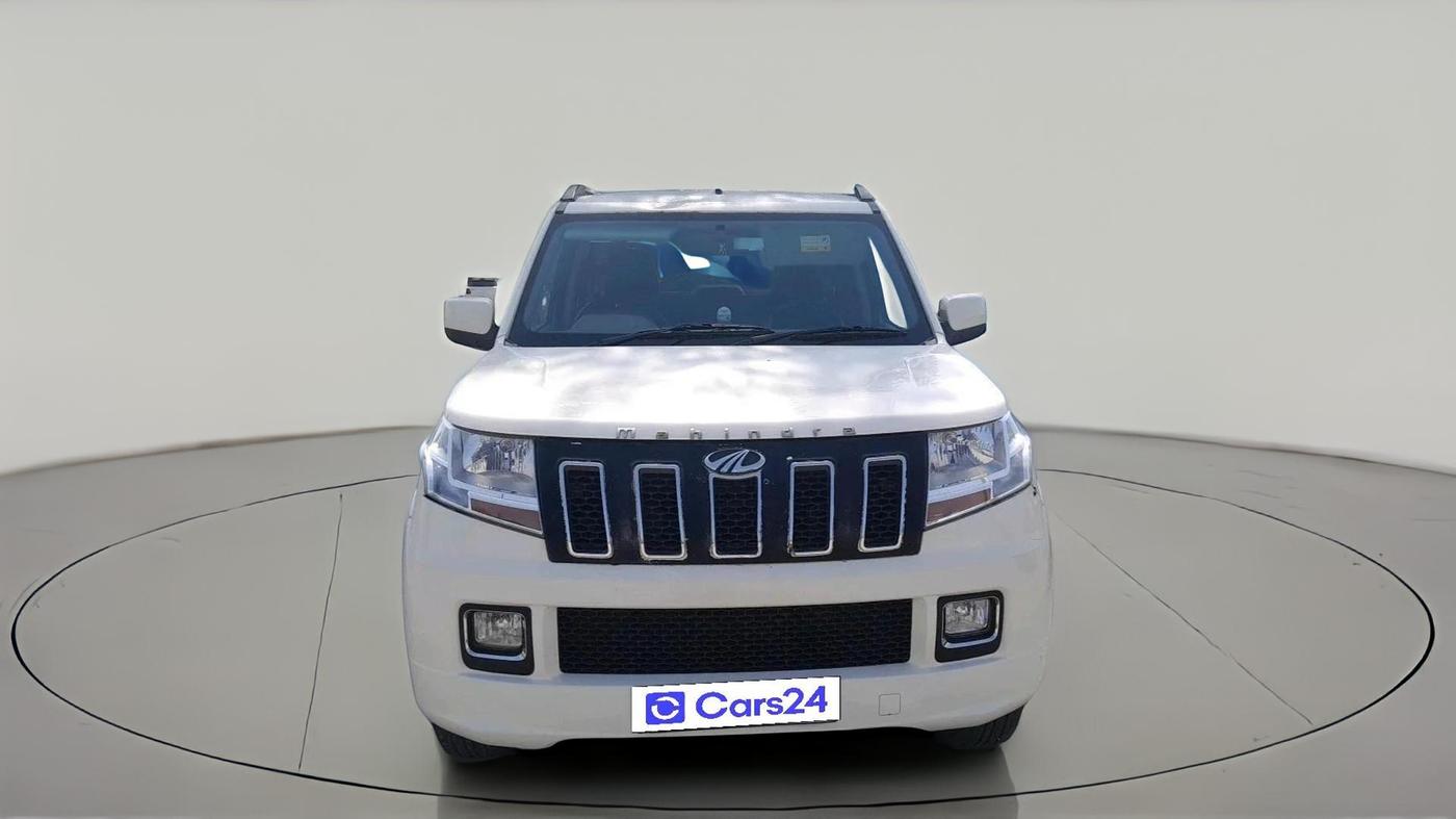 2016 Mahindra TUV300 T8 AMT, Diesel, Automatic, 92,401 km, exterior