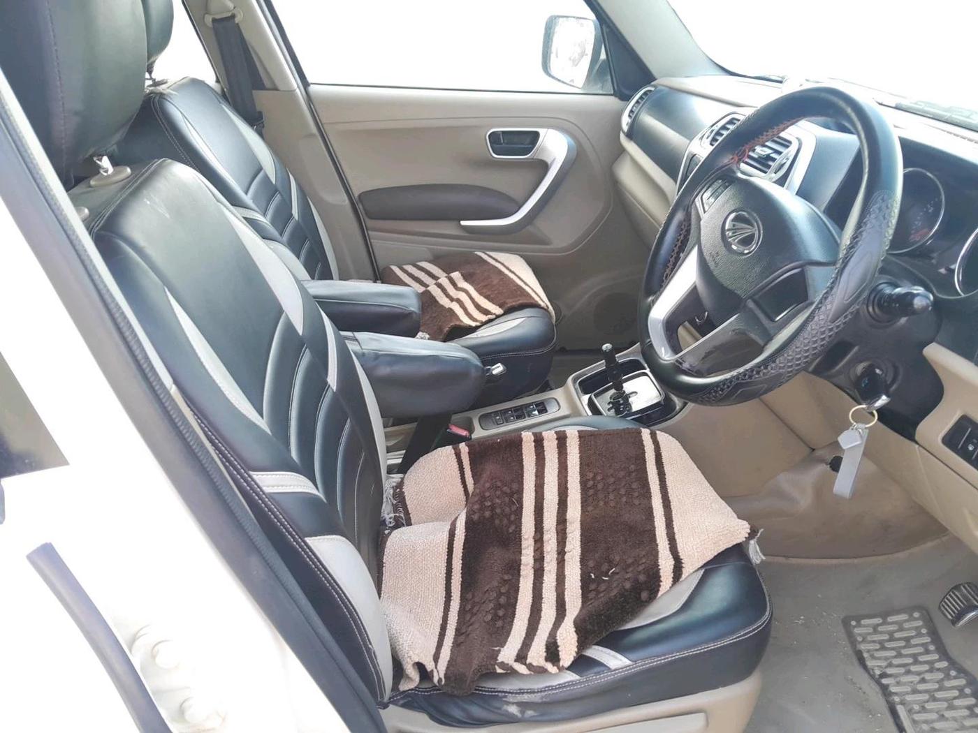 2016 Mahindra TUV300 T8 AMT, Diesel, Automatic, 92,401 km, interior