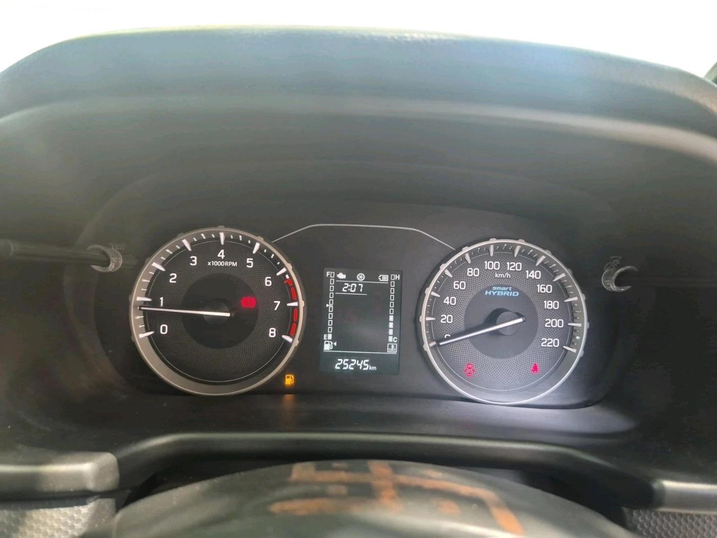 2022 Maruti BREZZA LXI SMART HYBRID, Petrol, Manual, 25,245 km, interior