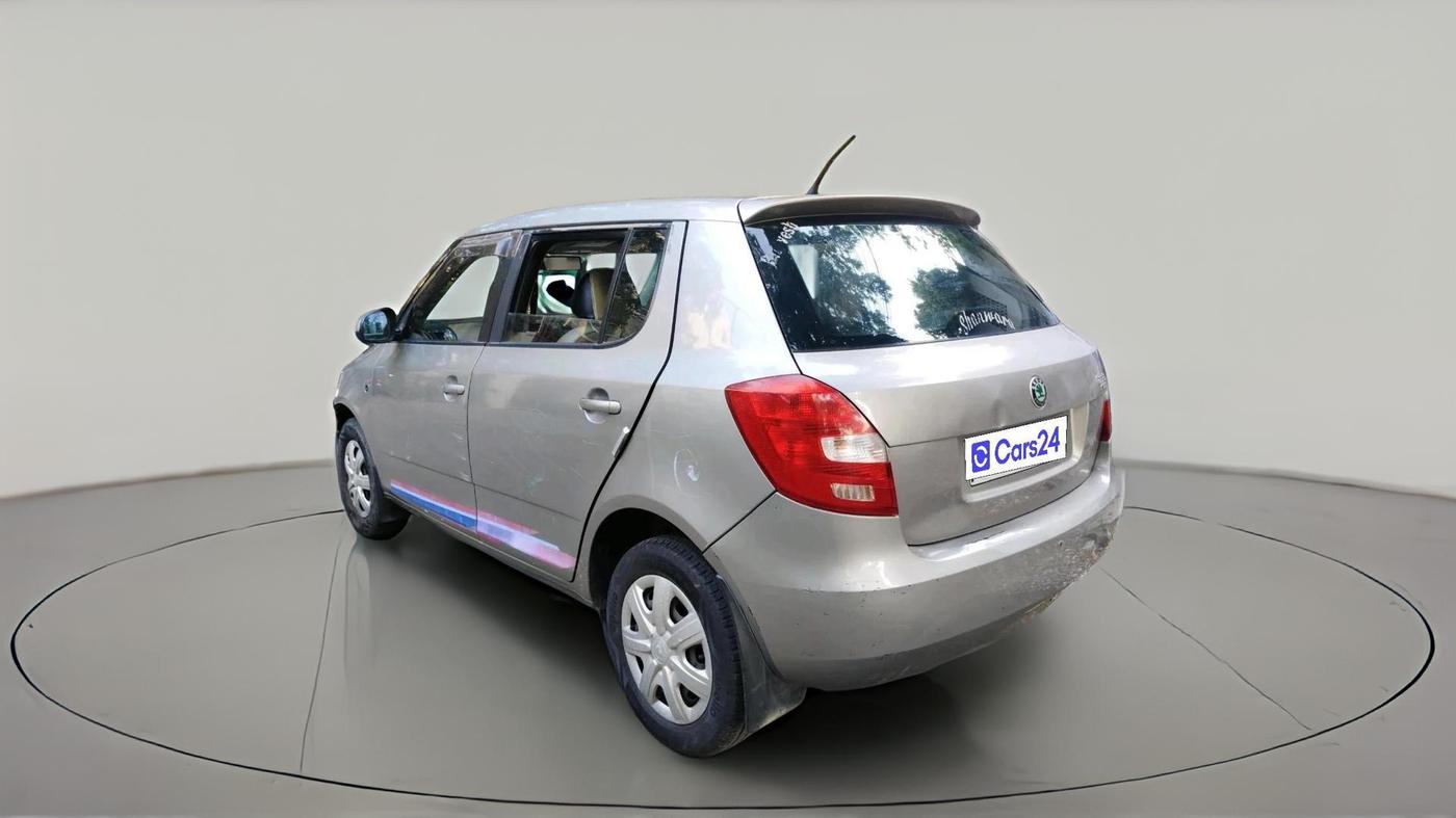 2011 Skoda Fabia AMBITION PLUS 1.2 MPI, Petrol, Manual, 94,803 km, exterior