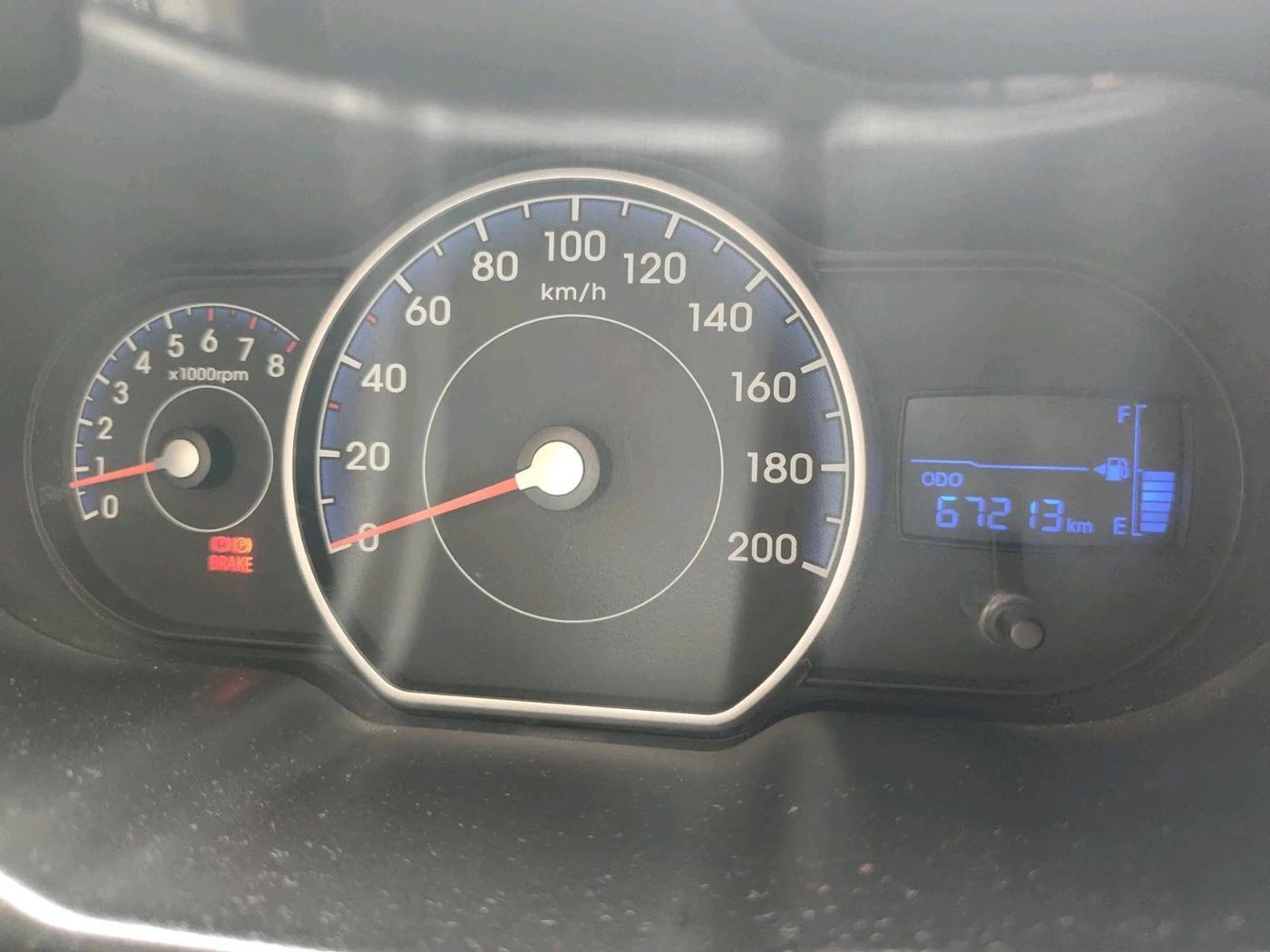 2016 Hyundai i10 SPORTZ 1.1, Petrol, Manual, 67,213 km, interior