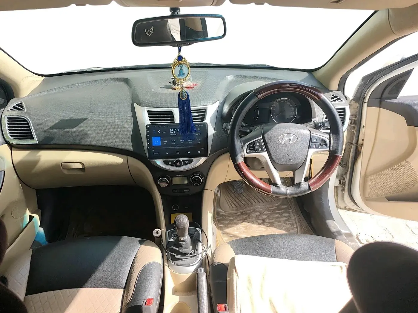 2014 Hyundai Verna FLUIDIC 1.6 CRDI EX, Diesel, Manual, 1,19,092 km, interior