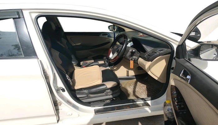 2014 Hyundai Verna FLUIDIC 1.6 CRDI EX, Diesel, Manual, 1,19,092 km, interior