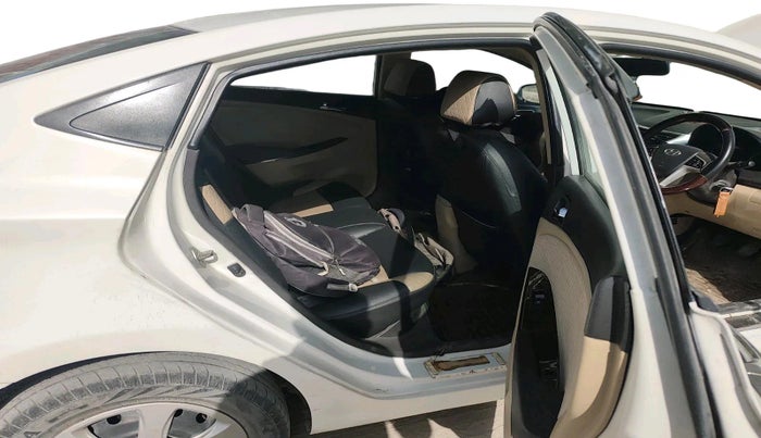 2014 Hyundai Verna FLUIDIC 1.6 CRDI EX, Diesel, Manual, 1,19,092 km, interior