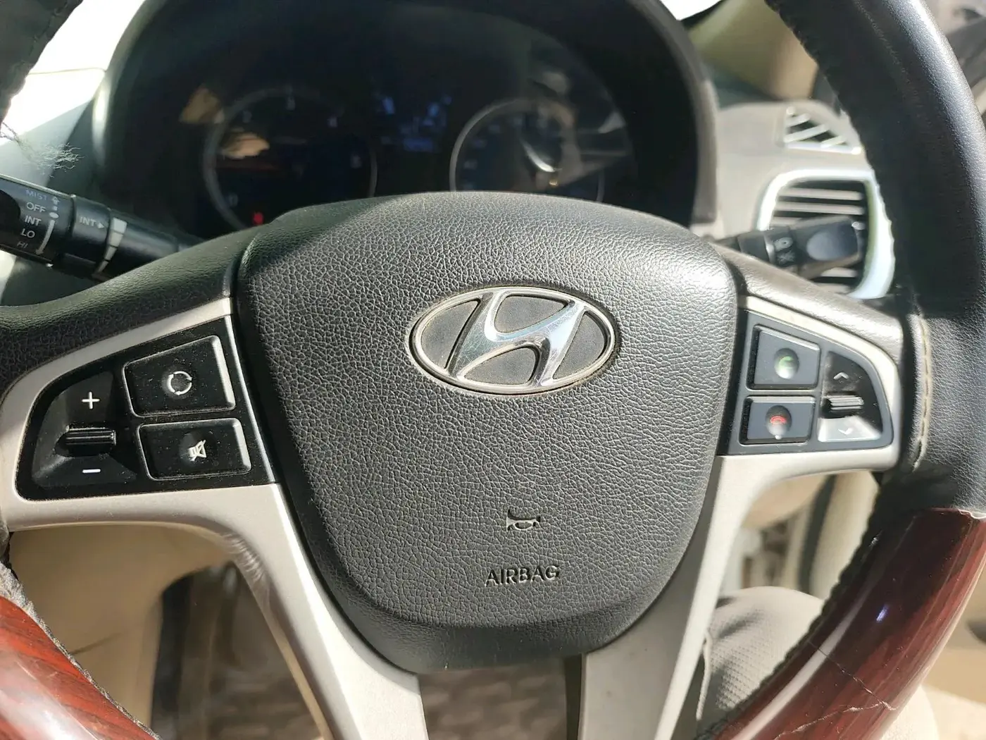 2014 Hyundai Verna FLUIDIC 1.6 CRDI EX, Diesel, Manual, 1,19,092 km, interior