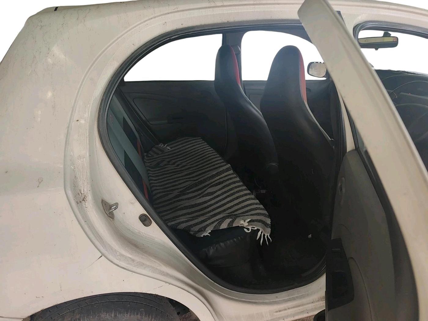 2011 Toyota Etios Liva GD, Diesel, Manual, 1,15,669 km, interior