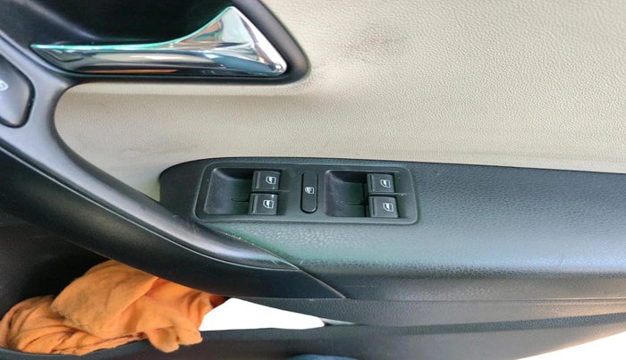 2017 Skoda Rapid STYLE 1.5 TDI AT, Diesel, Automatic, 66,452 km, interior