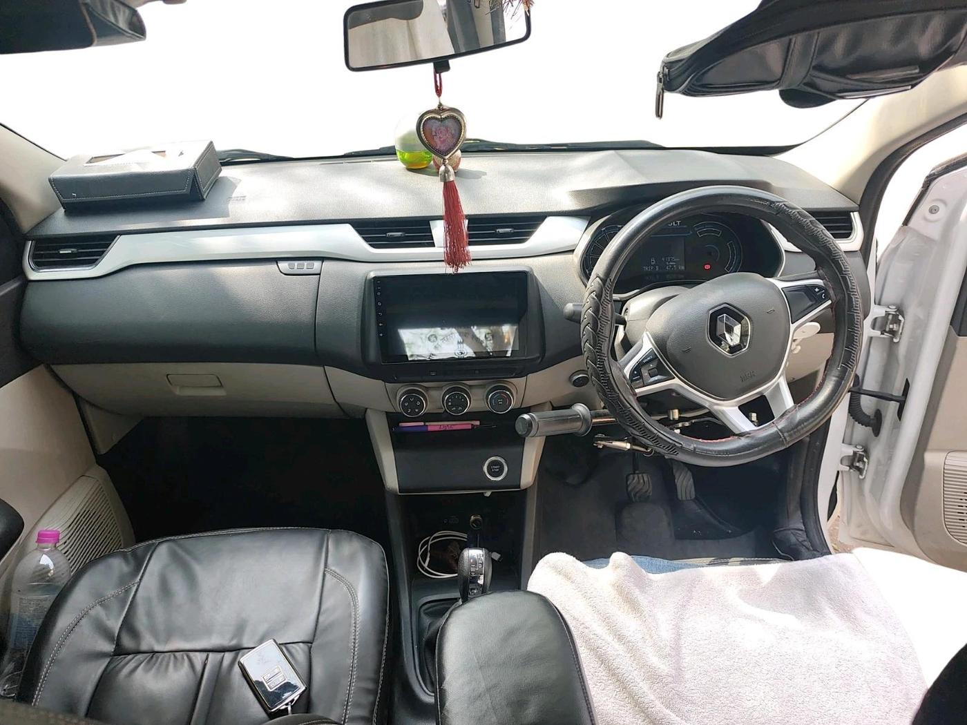 2023 Renault TRIBER RXZ AMT, CNG, Automatic, 41,375 km, interior