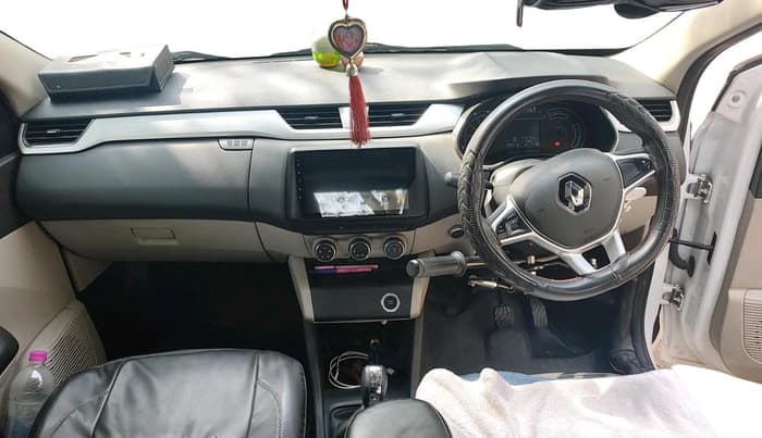 2023 Renault TRIBER RXZ AMT, CNG, Automatic, 41,375 km, interior