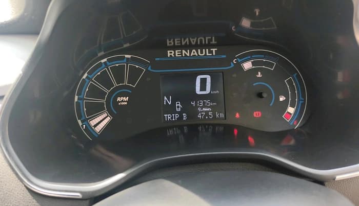 2023 Renault TRIBER RXZ AMT, CNG, Automatic, 41,375 km, interior