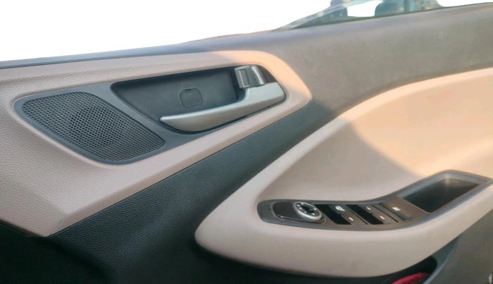 2016 Hyundai Elite i20 MAGNA 1.2, CNG, Manual, 89,419 km, interior