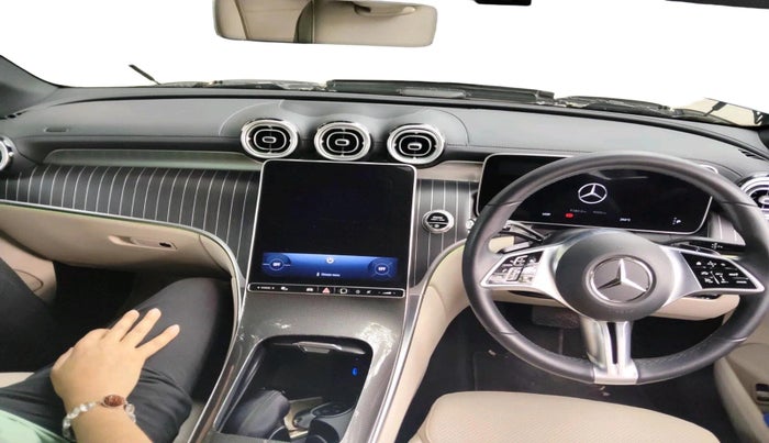 2023 Mercedes Benz GLC CLASS 300 4MATIC, Petrol, Automatic, 9,405 km, interior