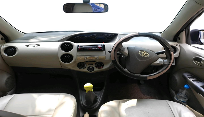 2016 Toyota Etios Liva G, Petrol, Manual, 98,413 km, interior