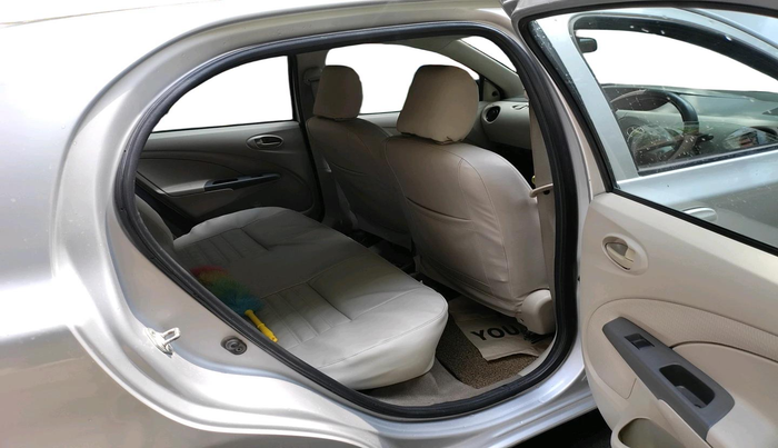 2016 Toyota Etios Liva G, Petrol, Manual, 98,413 km, interior