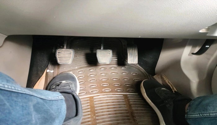 2019 Mahindra XUV300 W8 1.2 PETROL, Petrol, Manual, 26,317 km, interior