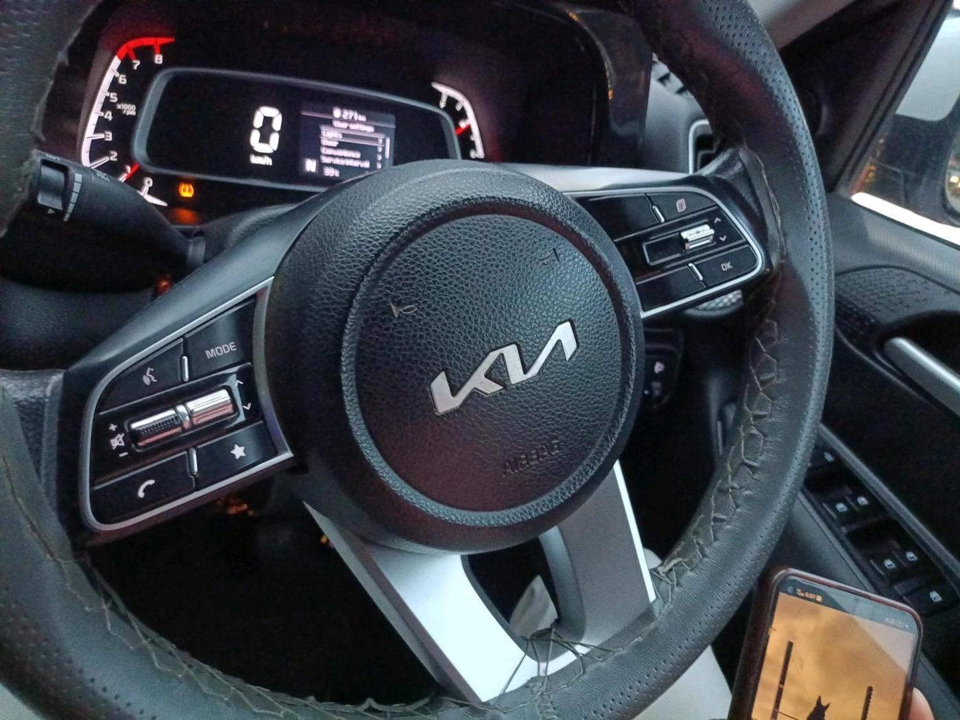 2023 KIA SONET HTK PLUS 1.0 IMT, Petrol, Manual, 1,463 km, interior