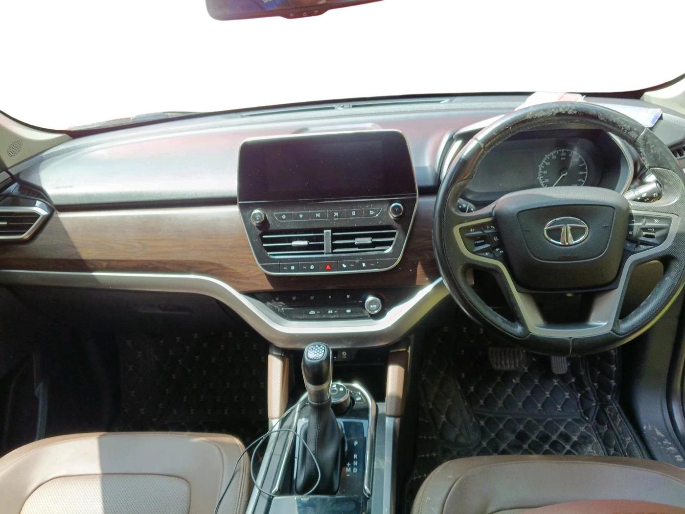 2022 Tata Harrier XZA PLUS 2.0L KRYOTEC HALO EDITION, Diesel, Automatic, 37,579 km, interior