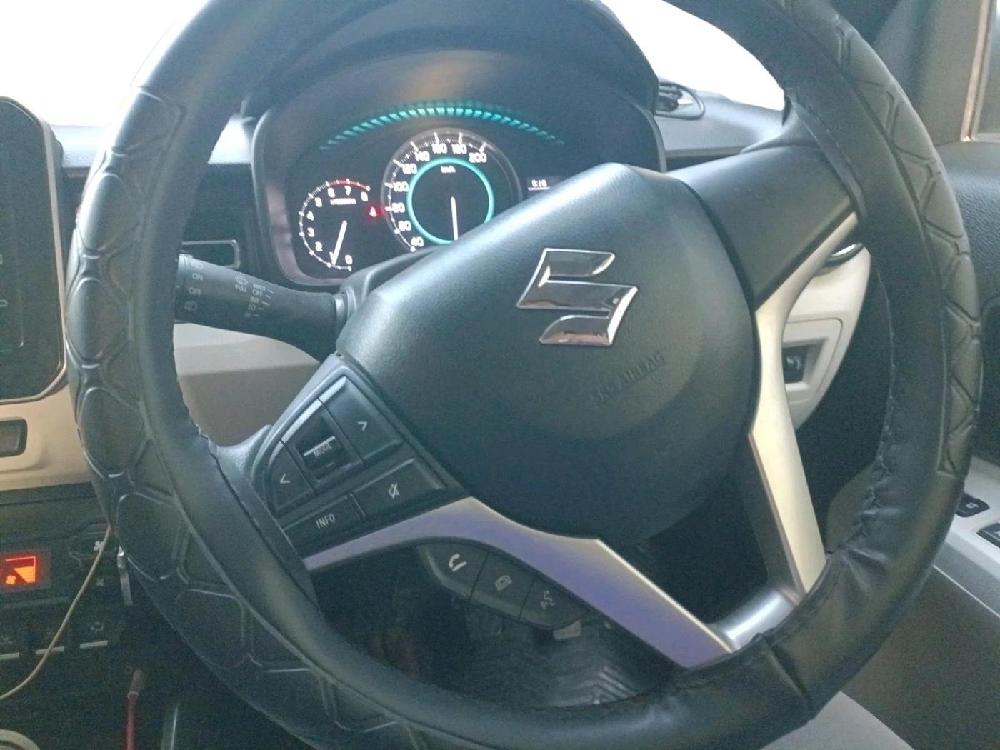 2024 Maruti IGNIS ALPHA 1.2, Petrol, Manual, 16,000 km, interior