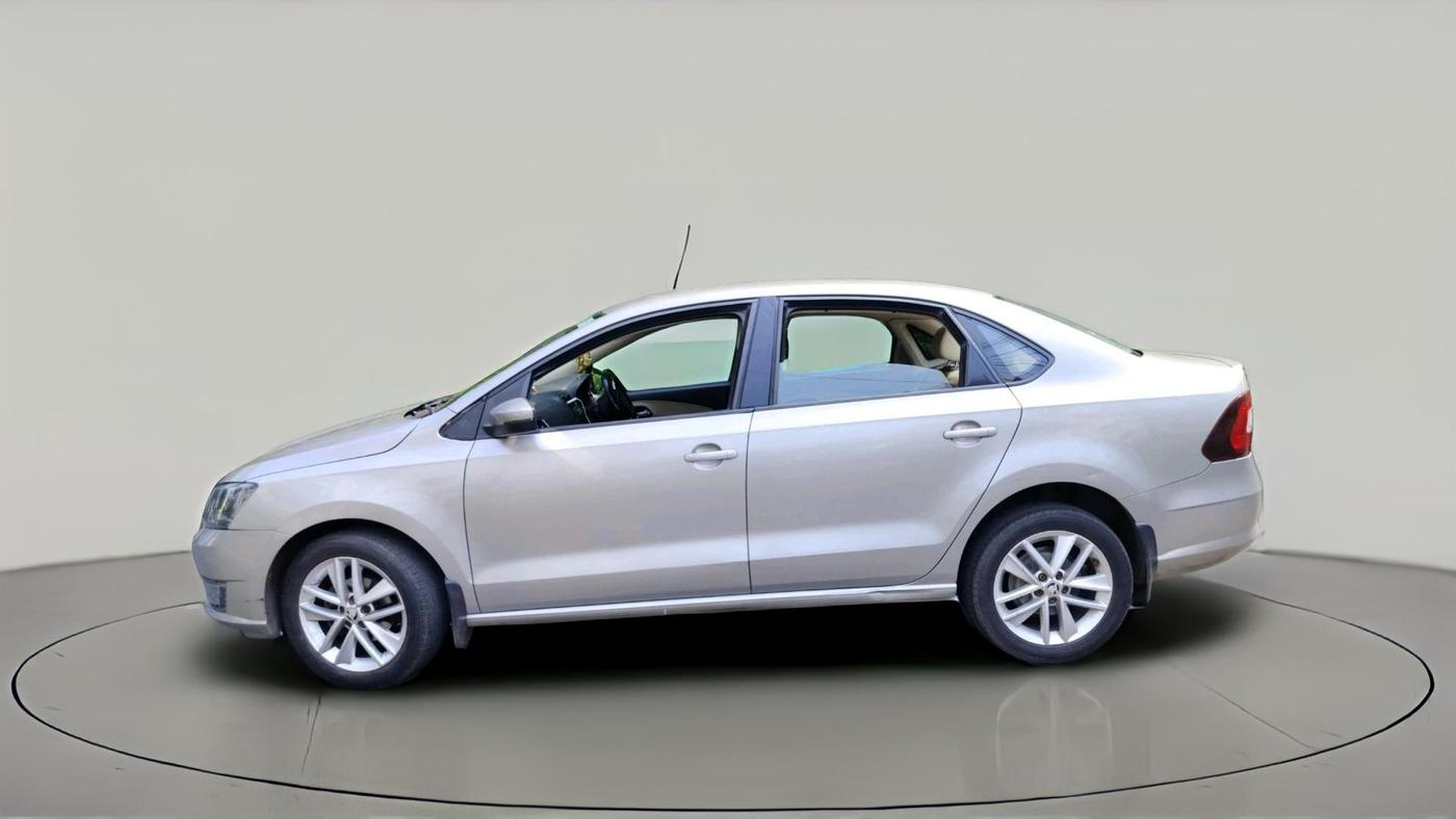 2018 Skoda Rapid STYLE 1.6 MPI, Petrol, Manual, 58,192 km, exterior
