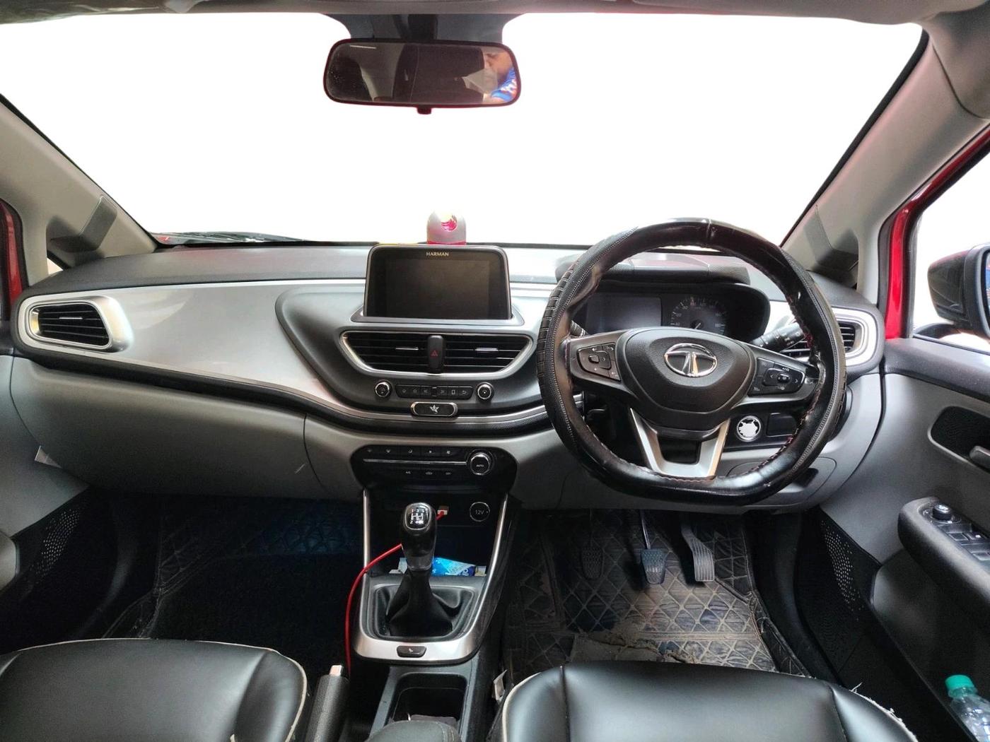 2020 Tata ALTROZ XZ PETROL, Petrol, Manual, 1,18,858 km, interior