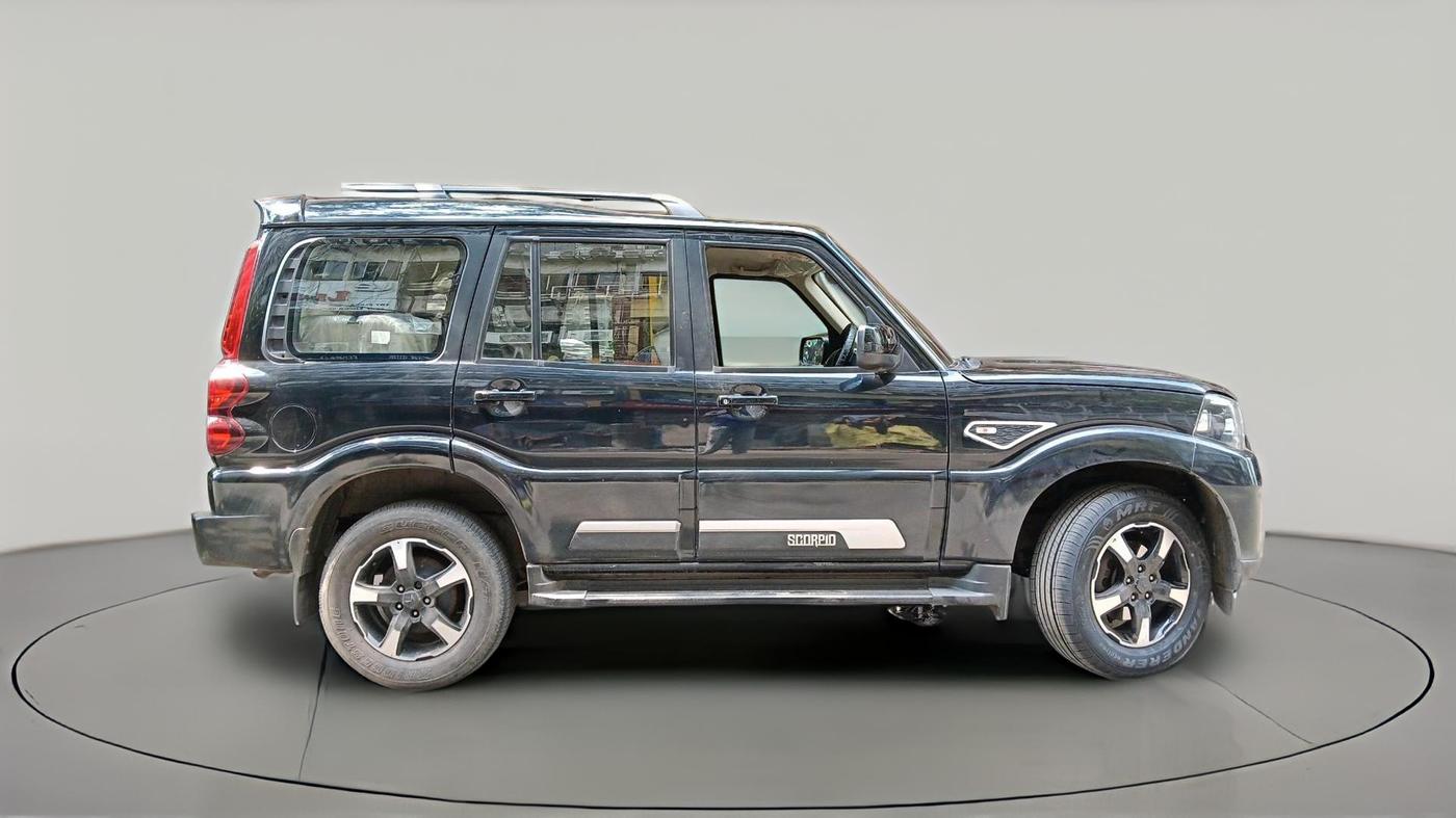 2022 Mahindra SCORPIO CLASSIC S11 7STR, Diesel, Manual, 37,845 km, exterior