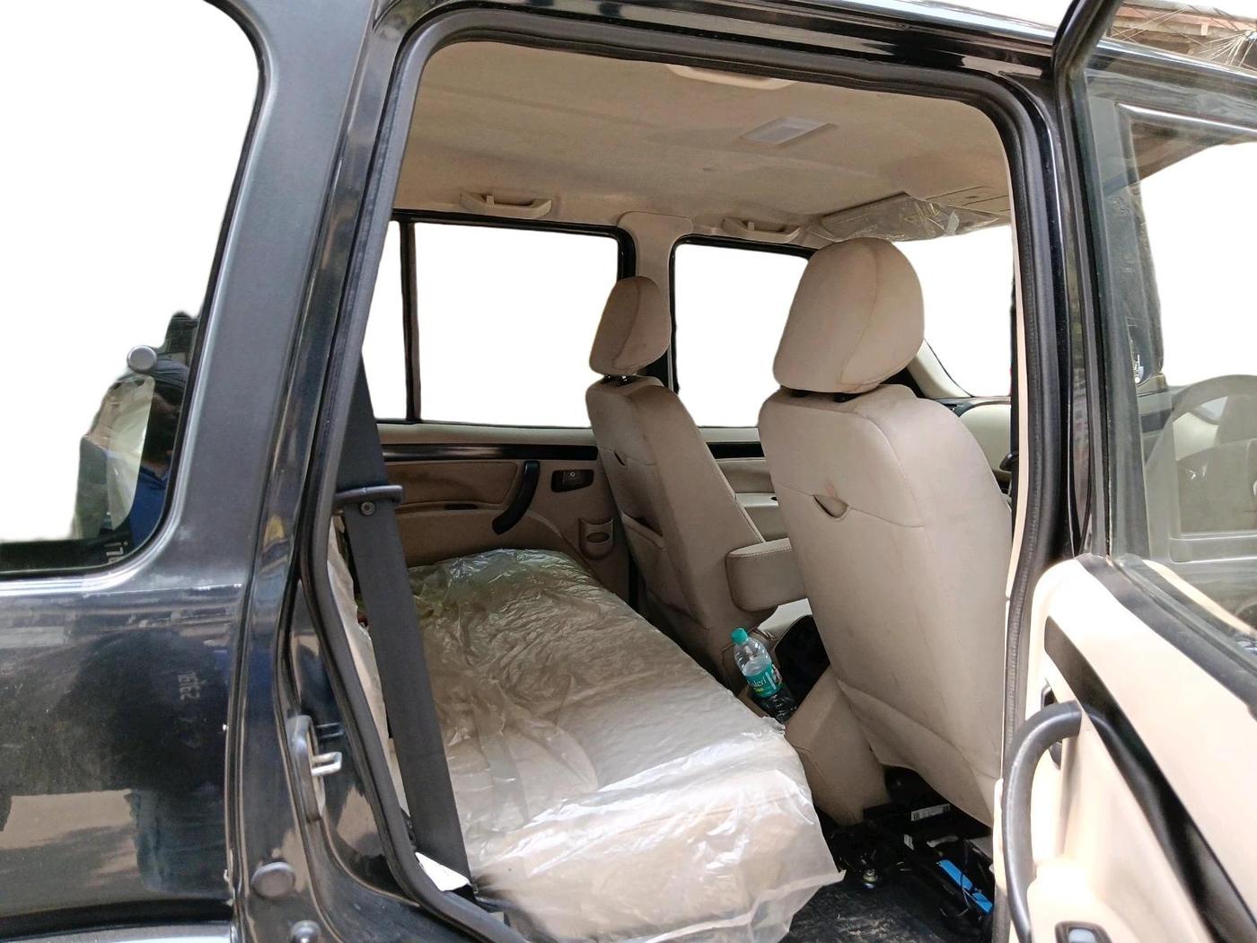 2022 Mahindra SCORPIO CLASSIC S11 7STR, Diesel, Manual, 37,845 km, interior
