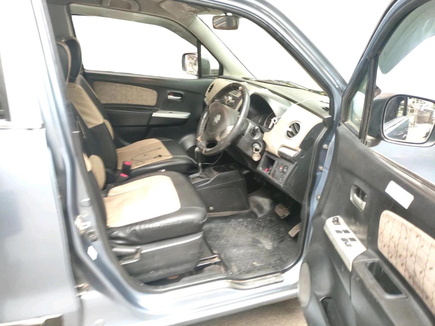 2016 Maruti Wagon R 1.0 VXI, Petrol, Manual, 66,777 km, interior