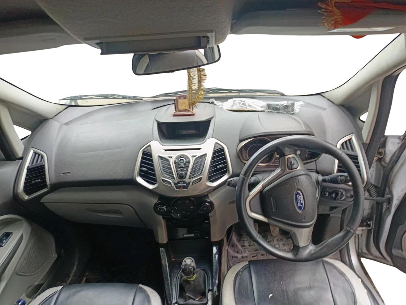 2015 Ford Ecosport TREND+ 1.5L DIESEL, Diesel, Manual, 1,39,730 km, interior
