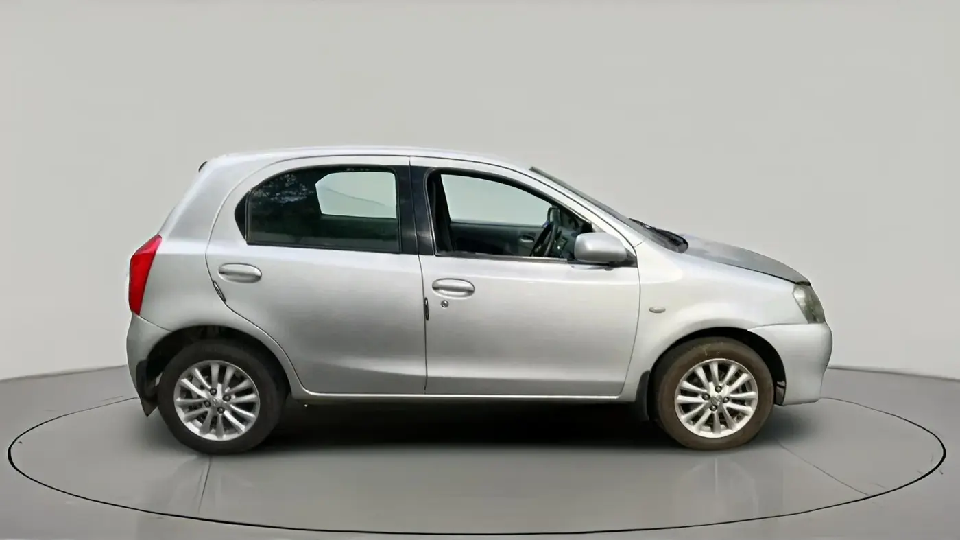 2012 Toyota Etios Liva V, Petrol, Manual, 58,022 km, exterior