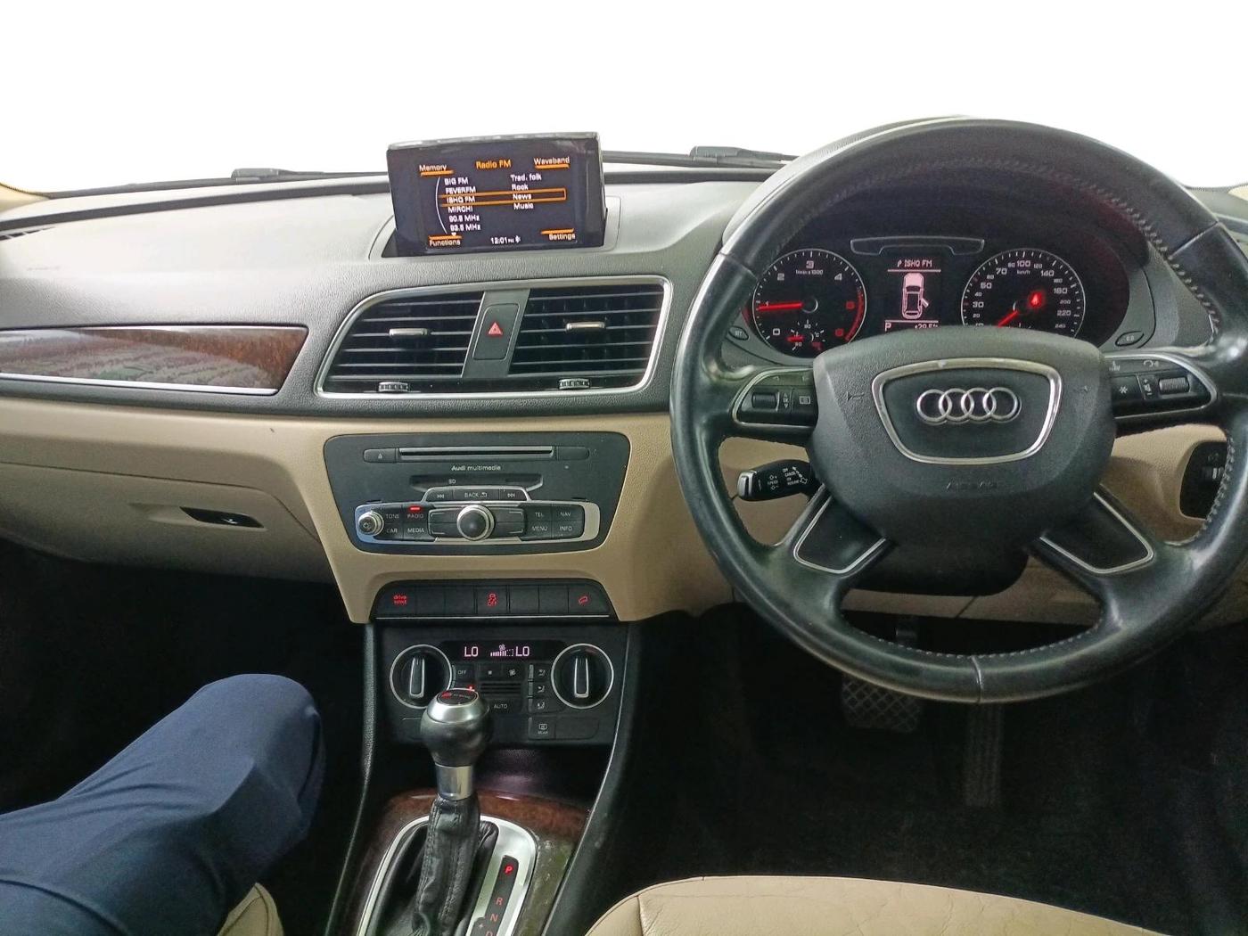 2017 Audi Q3 30 TDI PREMIUM PLUS, Diesel, Automatic, 94,751 km, interior