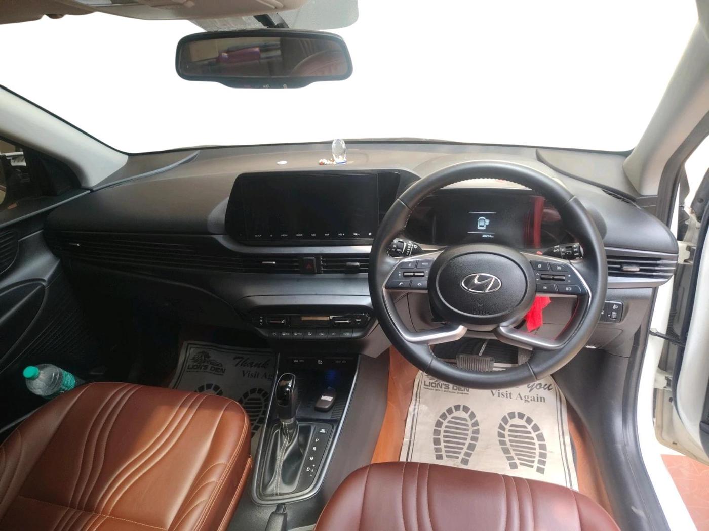 2022 Hyundai NEW I20 ASTA (O) 1.2 AT, Petrol, Automatic, 28,214 km, interior