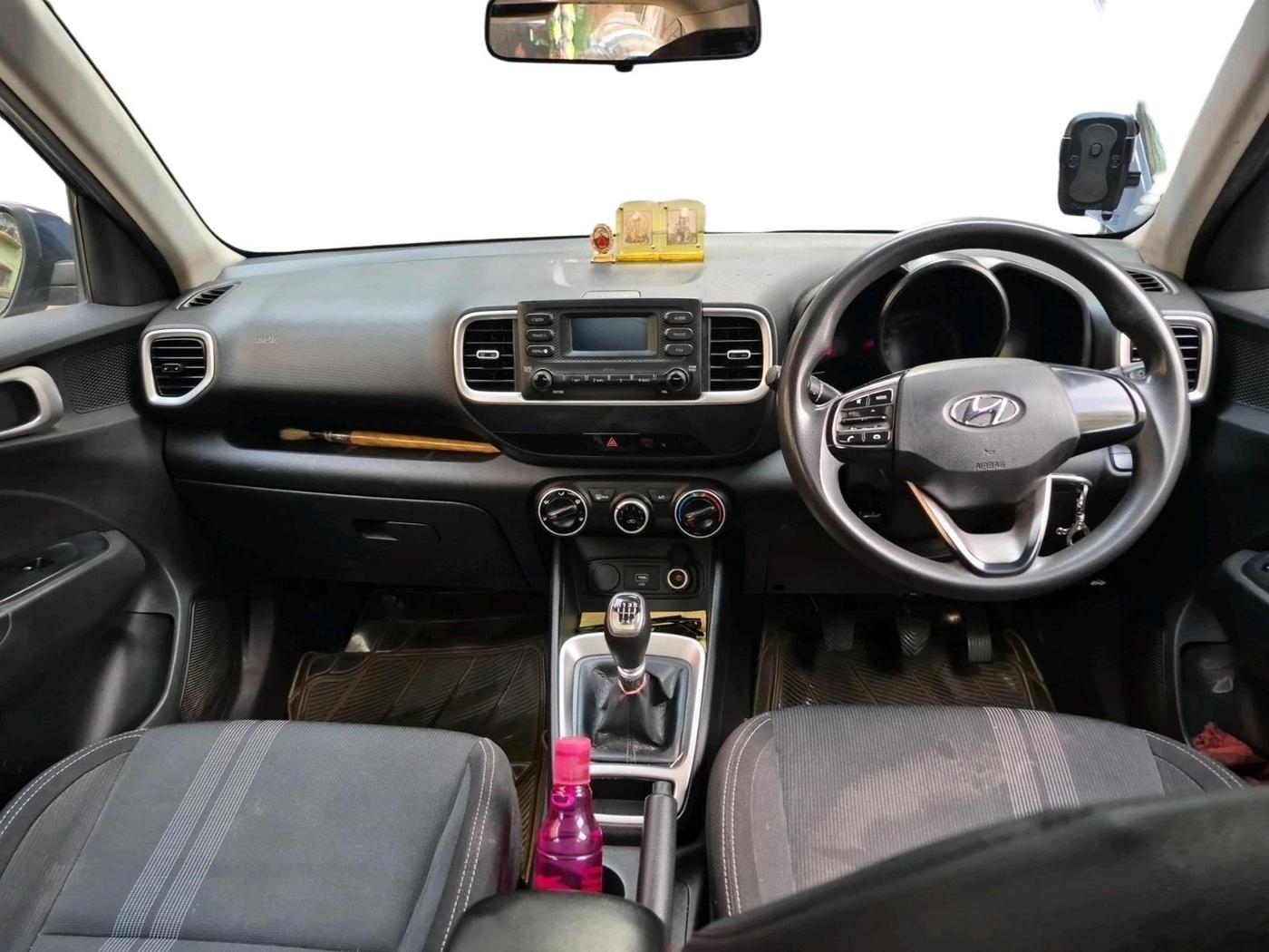 2019 Hyundai VENUE S 1.4 CRDI, Diesel, Manual, 91,902 km, interior