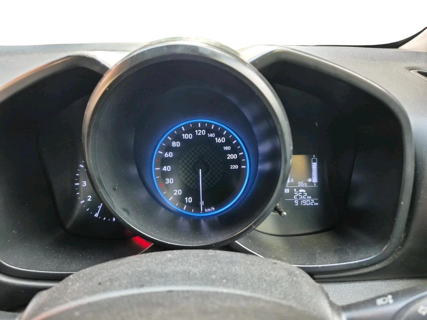 2019 Hyundai VENUE S 1.4 CRDI, Diesel, Manual, 91,902 km, interior