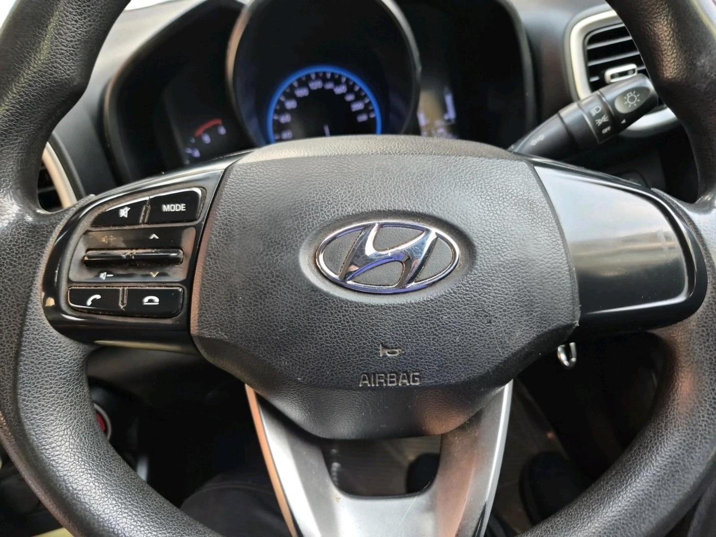 2019 Hyundai VENUE S 1.4 CRDI, Diesel, Manual, 91,902 km, interior