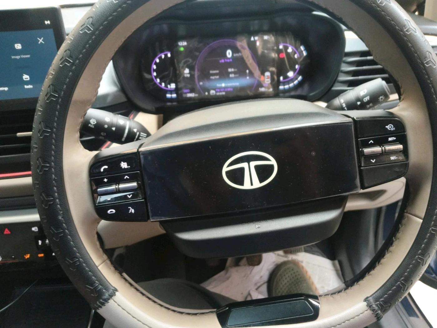 2025 Tata ALTROZ Accomplished S Petrol 5 MT, Petrol, Manual, 3,962 km, interior