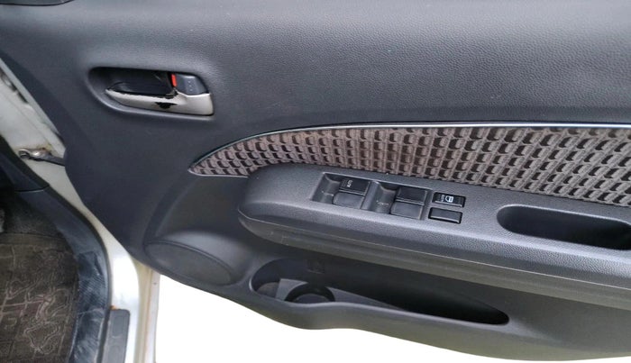 2013 Maruti Ritz VXI, Petrol, Manual, 94,181 km, interior