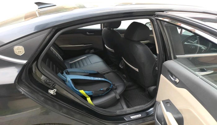 2018 Hyundai Verna 1.6 VTVT SX O, Petrol, Manual, 65,780 km, interior