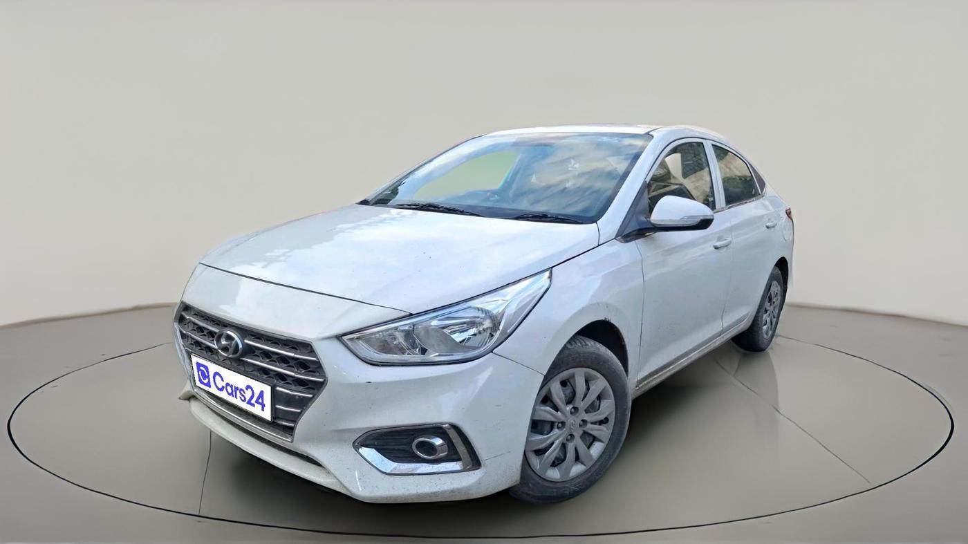 2018 Hyundai Verna 1.4 EX PETROL, Petrol, Manual, 72,163 km, exterior