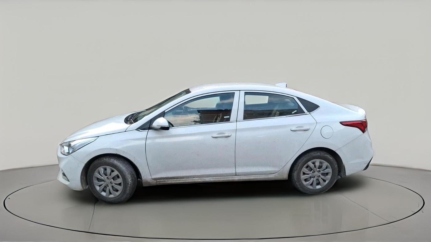 2018 Hyundai Verna 1.4 EX PETROL, Petrol, Manual, 72,163 km, exterior