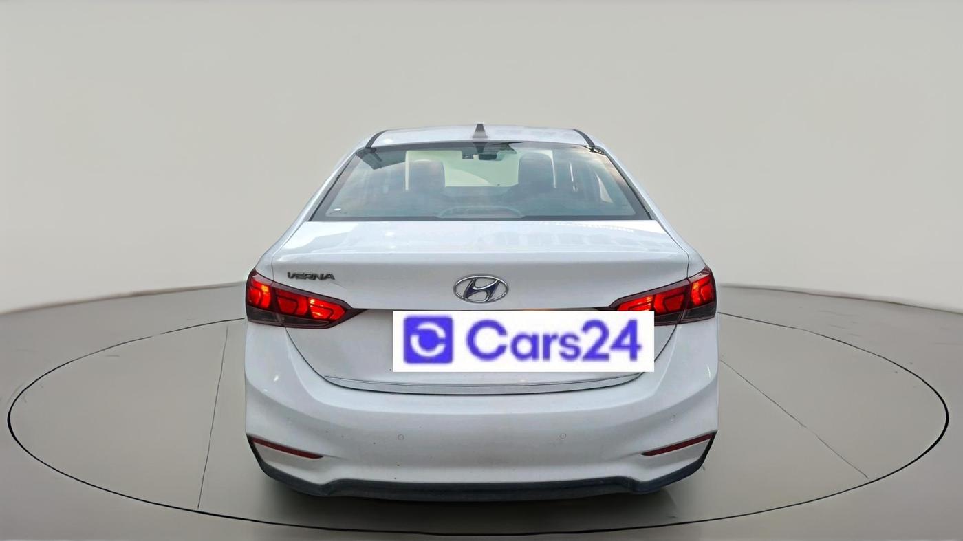 2018 Hyundai Verna 1.4 EX PETROL, Petrol, Manual, 72,163 km, exterior