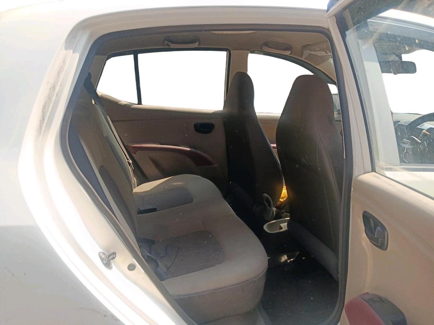 2015 Hyundai i10 MAGNA 1.1, Petrol, Manual, 44,080 km, interior