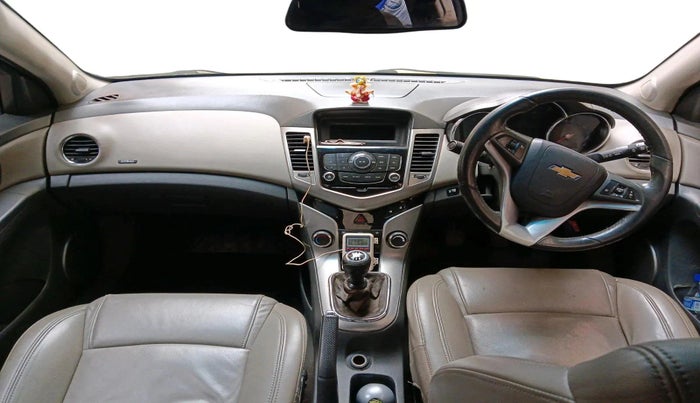 2010 Chevrolet Cruze LTZ, Diesel, Manual, 57,316 km, interior