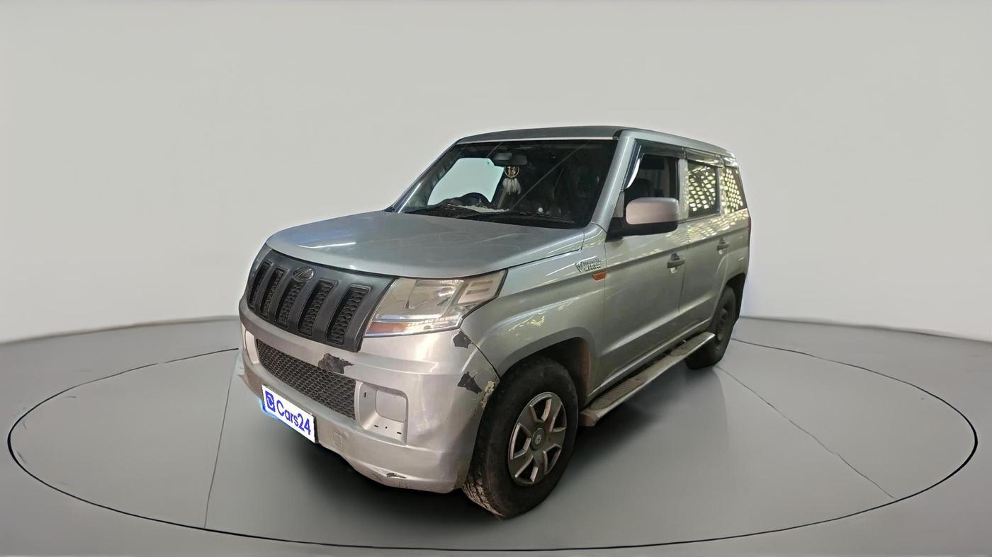 2016 Mahindra TUV300 T4, Diesel, Manual, 98,818 km, exterior