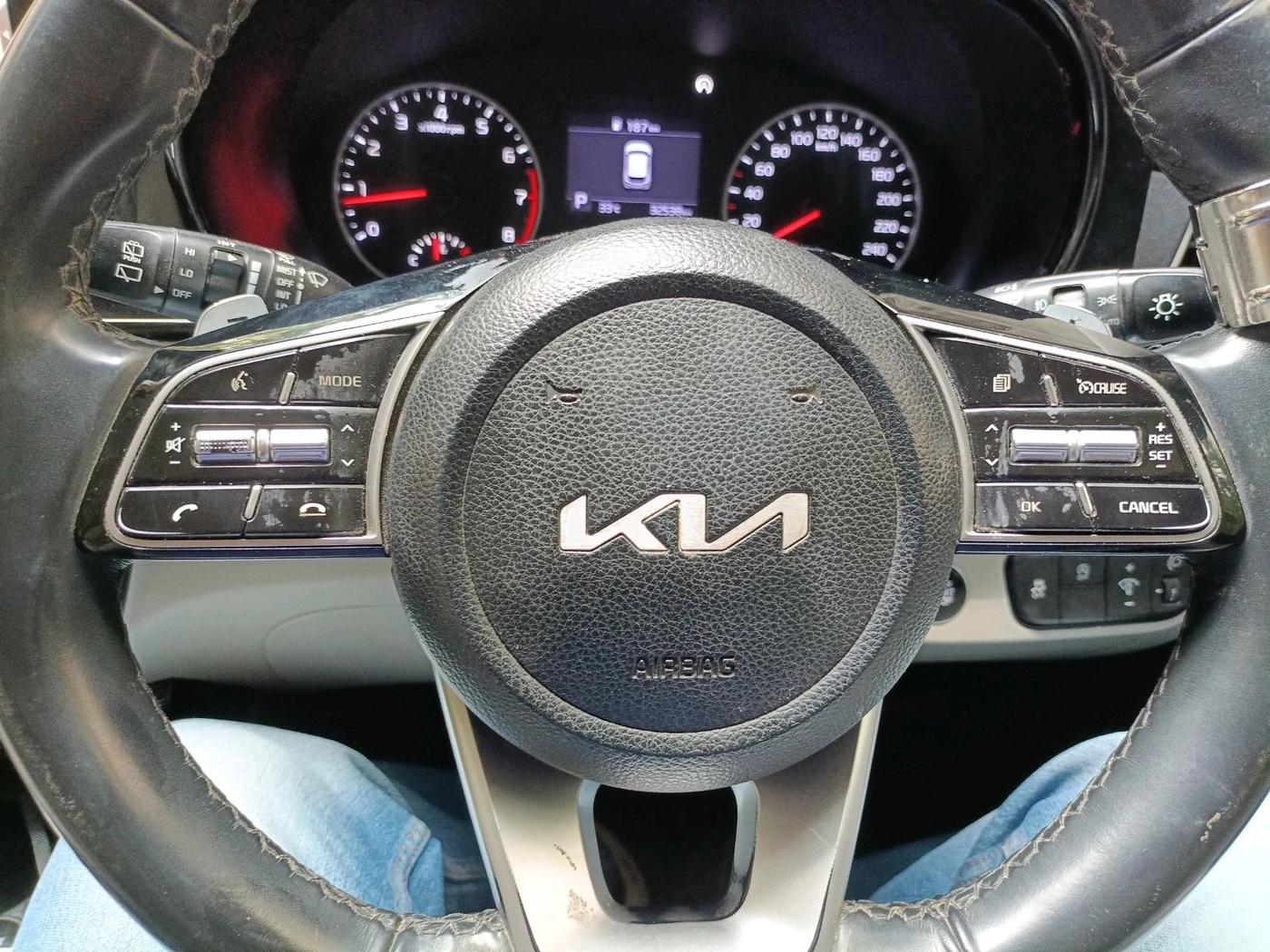 2023 KIA SELTOS  HTX IVT G, Petrol, Automatic, 32,538 km, interior