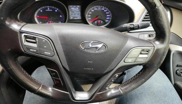 2014 Hyundai Santa Fe 2 WD, Diesel, Manual, 88,695 km, interior