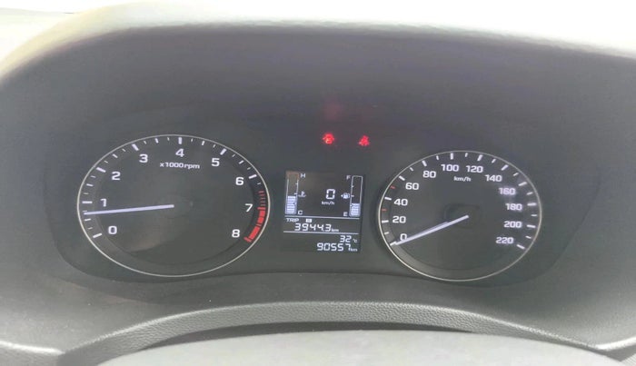 2017 Hyundai Creta SX PLUS 1.6 PETROL, Petrol, Manual, 90,557 km, interior