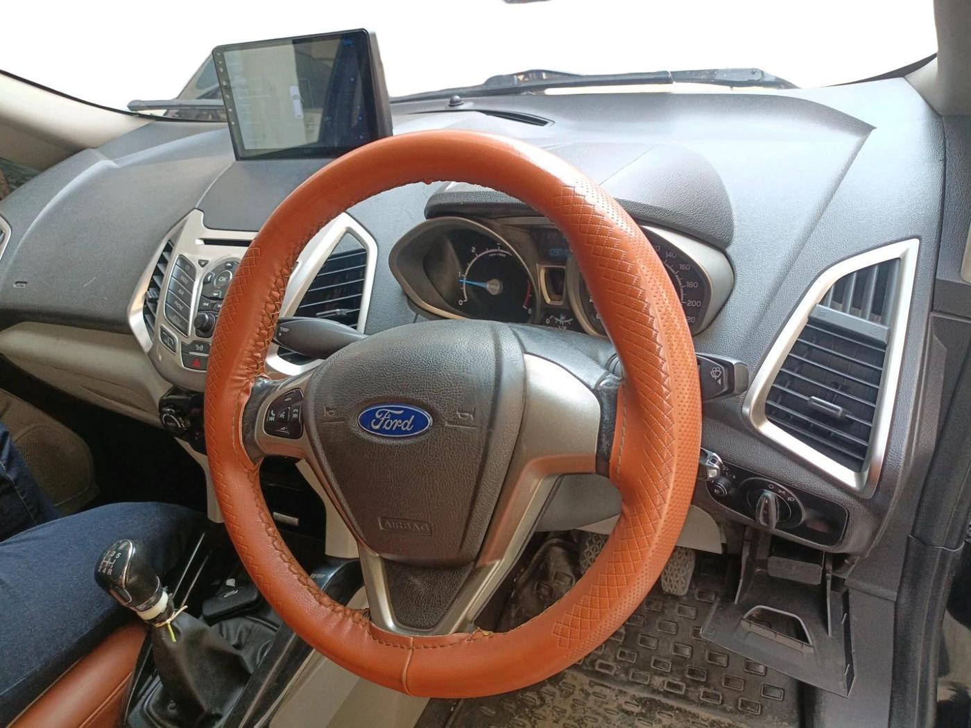 2013 Ford Ecosport TITANIUM 1.5L DIESEL, Diesel, Manual, 1,09,018 km, interior
