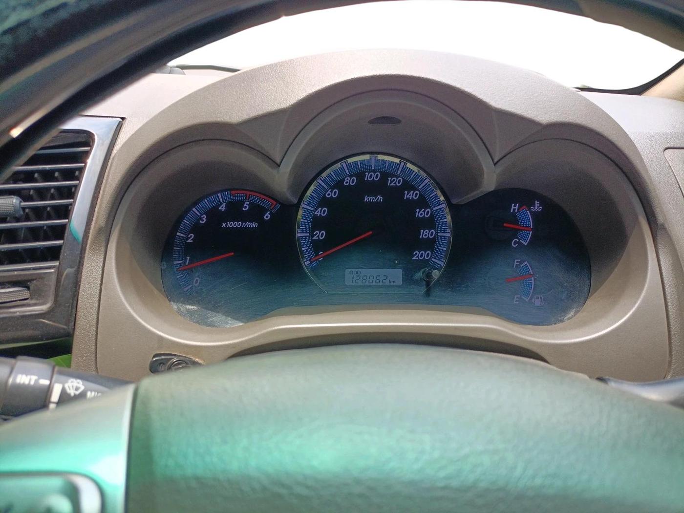 2012 Toyota Fortuner 3.0 4X2 MT, Diesel, Manual, 1,28,062 km, interior